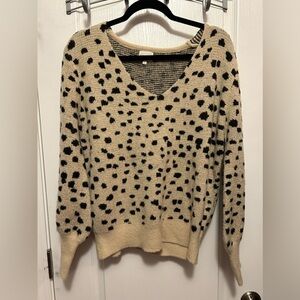 Dee Elly pullover Leopard animal Print Sweater Women's M vneck tan black classic